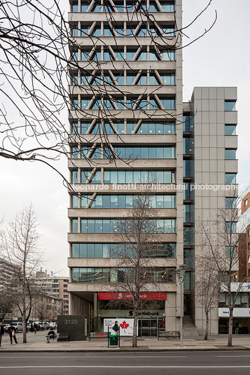 edificio manantiales izquierdo lehmann