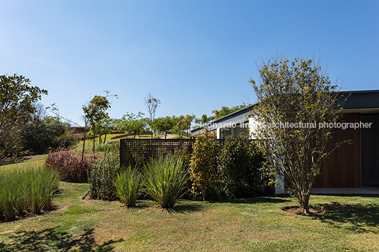 casa origami - fazenda boa vista bernardes arquitetura