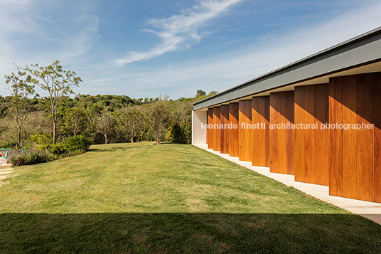 casa origami - fazenda boa vista bernardes arquitetura