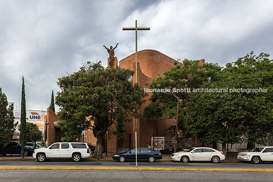 iglesia de la resurrección del señor leopoldo fernandez font