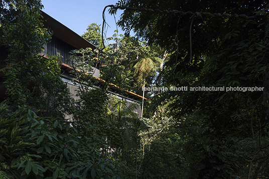 casa cmh - são pedro jacobsen arquitetura