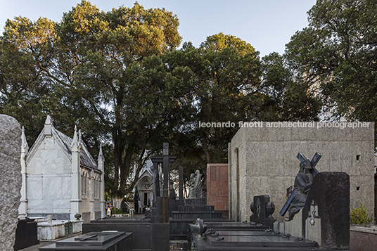 odebrecht mausoleum lina bo bardi