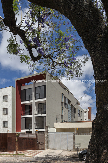 estudios capelinha 244 building arquitetos associados