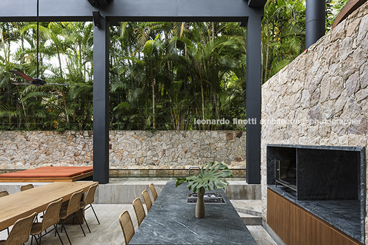 casa abk bernardes arquitetura