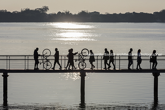 parque urbano da orla de guaíba jaime lerner