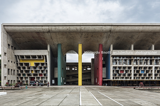 palace of justice (high court) le corbusier