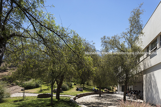 universidad adolfo ibañez - edificio a-campus peñalolen josé cruz ovalle