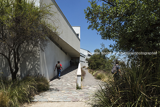 universidad adolfo ibañez - edificio b-campus peñalolen josé cruz ovalle