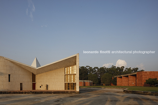 panjab university gandhi bhawan pierre jeanneret