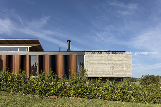 casa do lago - fazenda boa vista felipe caboclo arquitetura