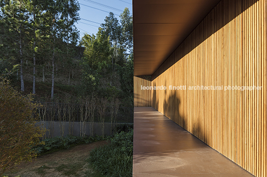 casa cwn bernardes arquitetura