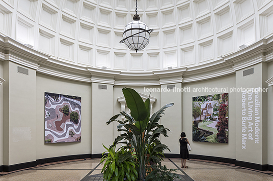 brazilian modern: the living art of rbm - nybg burle marx