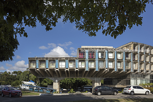 secretarías do centro administrativo da bahia joão filgueiras lima (lelé)