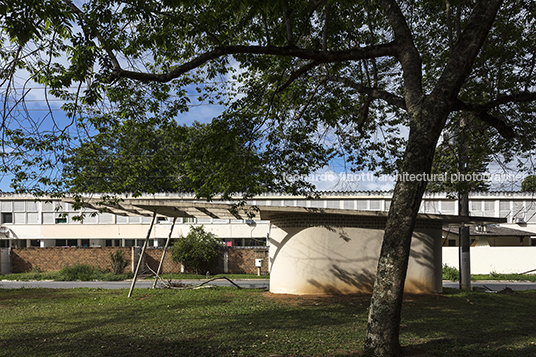 h-20 officers and teachers residences at ita oscar niemeyer