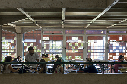 biblioteca campus santa mônica ufu paulo zimbres