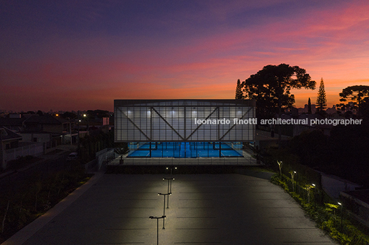 novo complexo de pádel saboia+ruiz arquitetos