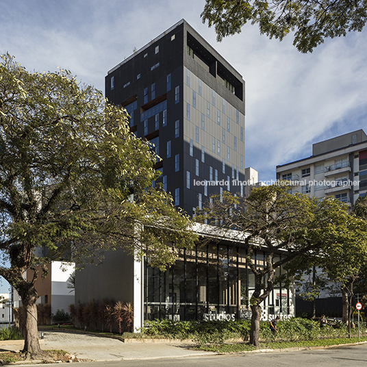 lacerda isay weinfeld