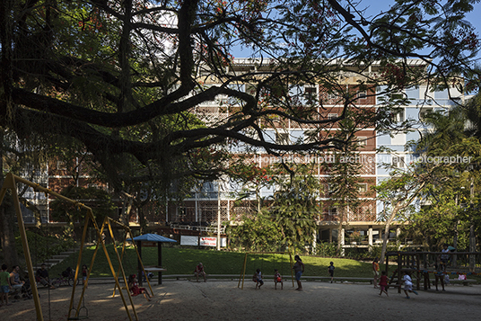 three buildings at guinle park lucio costa