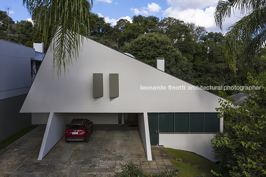 casa fausto de melo corrêa salvador gnoato