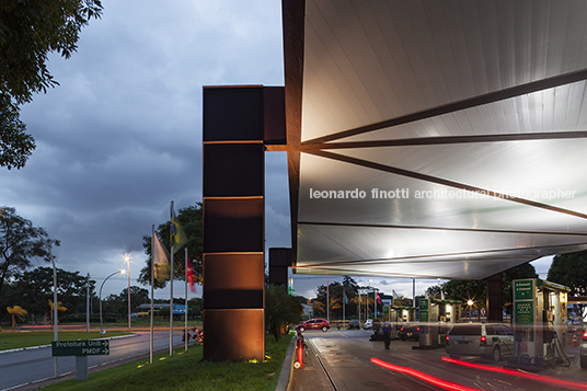 gas station at unb campus matheus gorovitz