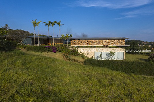 residência mje - fazenda boa vista jacobsen arquitetura