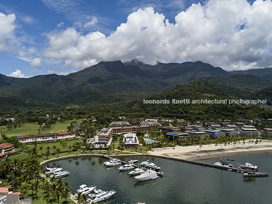 fasano angra dos reis bernardes arquitetura