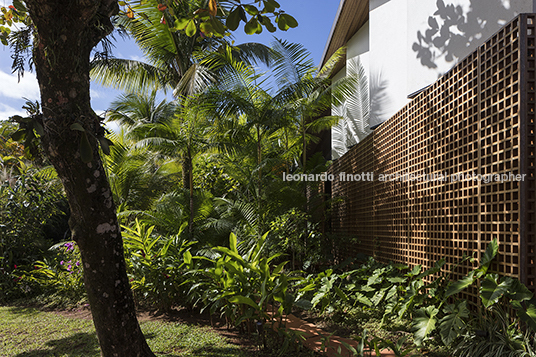 casa rma - iporanga bernardes arquitetura