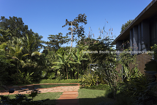 casa rma - iporanga bernardes arquitetura