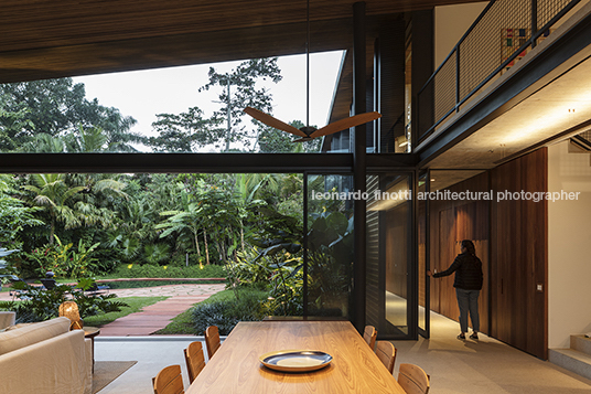 casa rma - iporanga bernardes arquitetura