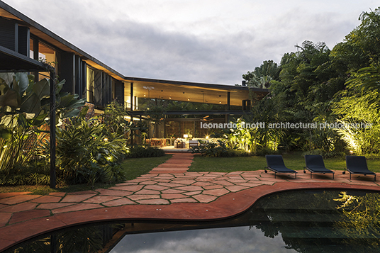 casa rma - iporanga bernardes arquitetura