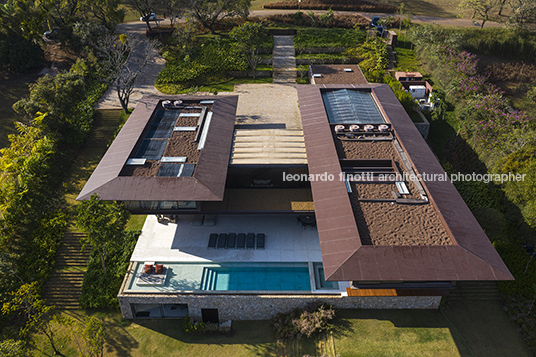 casa lr - fazenda boa vista jacobsen arquitetura