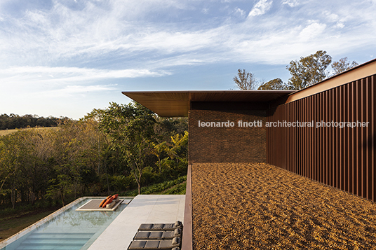 casa lr - fazenda boa vista jacobsen arquitetura