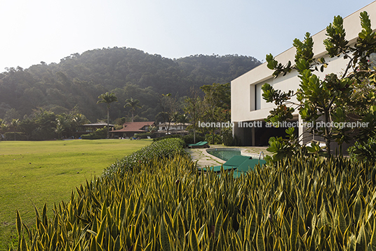 casa ab isay weinfeld