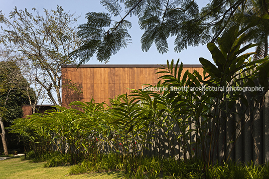 casa jrm bernardes arquitetura