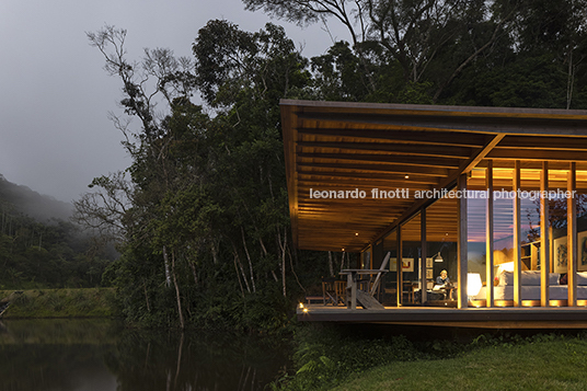 refugio bangalô jacobsen arquitetura