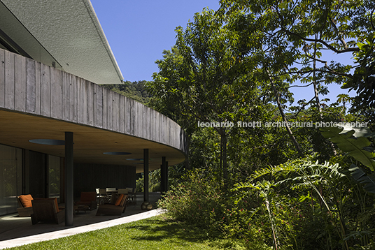 casa asa bernardes arquitetura