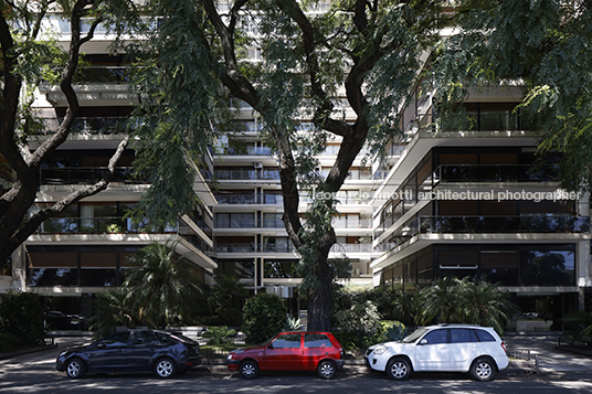 edificio panedile mario roberto álvarez