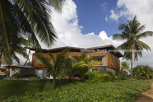 casa ml bernardes arquitetura