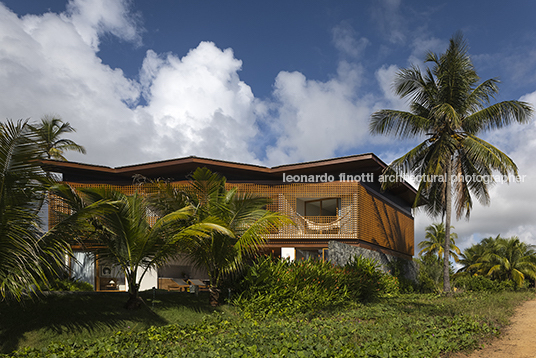 casa ml bernardes arquitetura