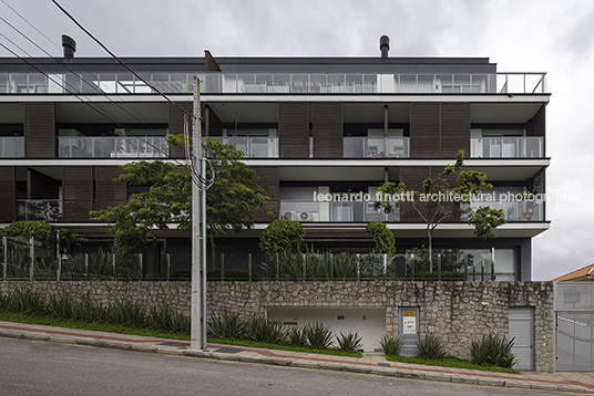 villa cascaes residence ark7 arquitetos