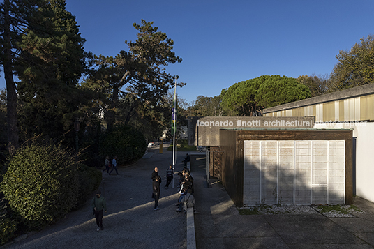 pavilhão brasileiro na bienal de veneza gabriela de matos