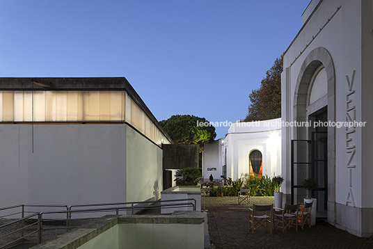 pavilhão brasileiro na bienal de veneza gabriela de matos