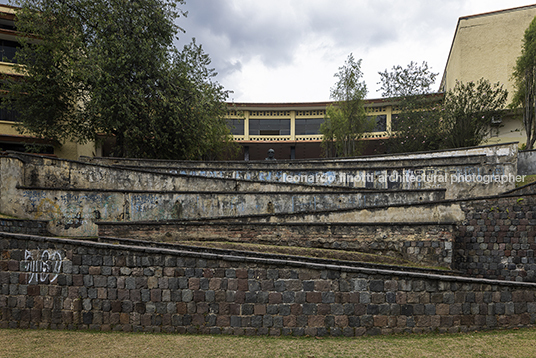 facultad economía de la universidad central del ecuador gilberto gatto sobral