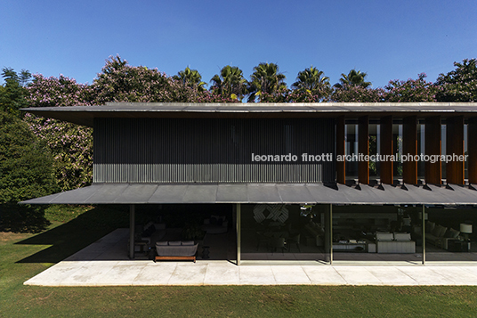 casa cc - fazenda boa vista jacobsen arquitetura