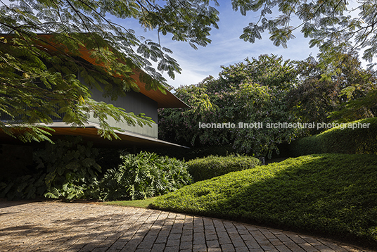 casa cc - fazenda boa vista jacobsen arquitetura