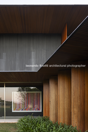 casa cc - fazenda boa vista jacobsen arquitetura