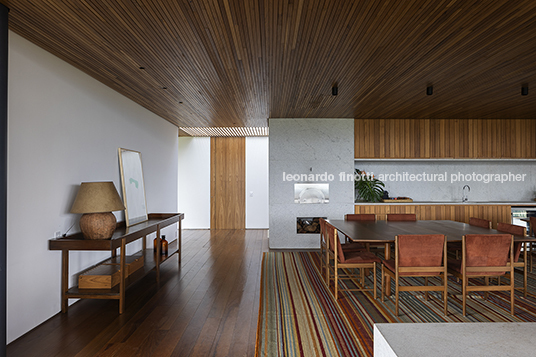 casa rbr bernardes arquitetura