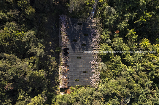 galeria yayoi kusama - inhotim mach arquitetos
