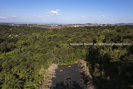 galeria yayoi kusama - inhotim mach arquitetos