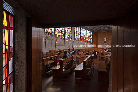 parroquia de la sangre de cristo salvador de alba martín